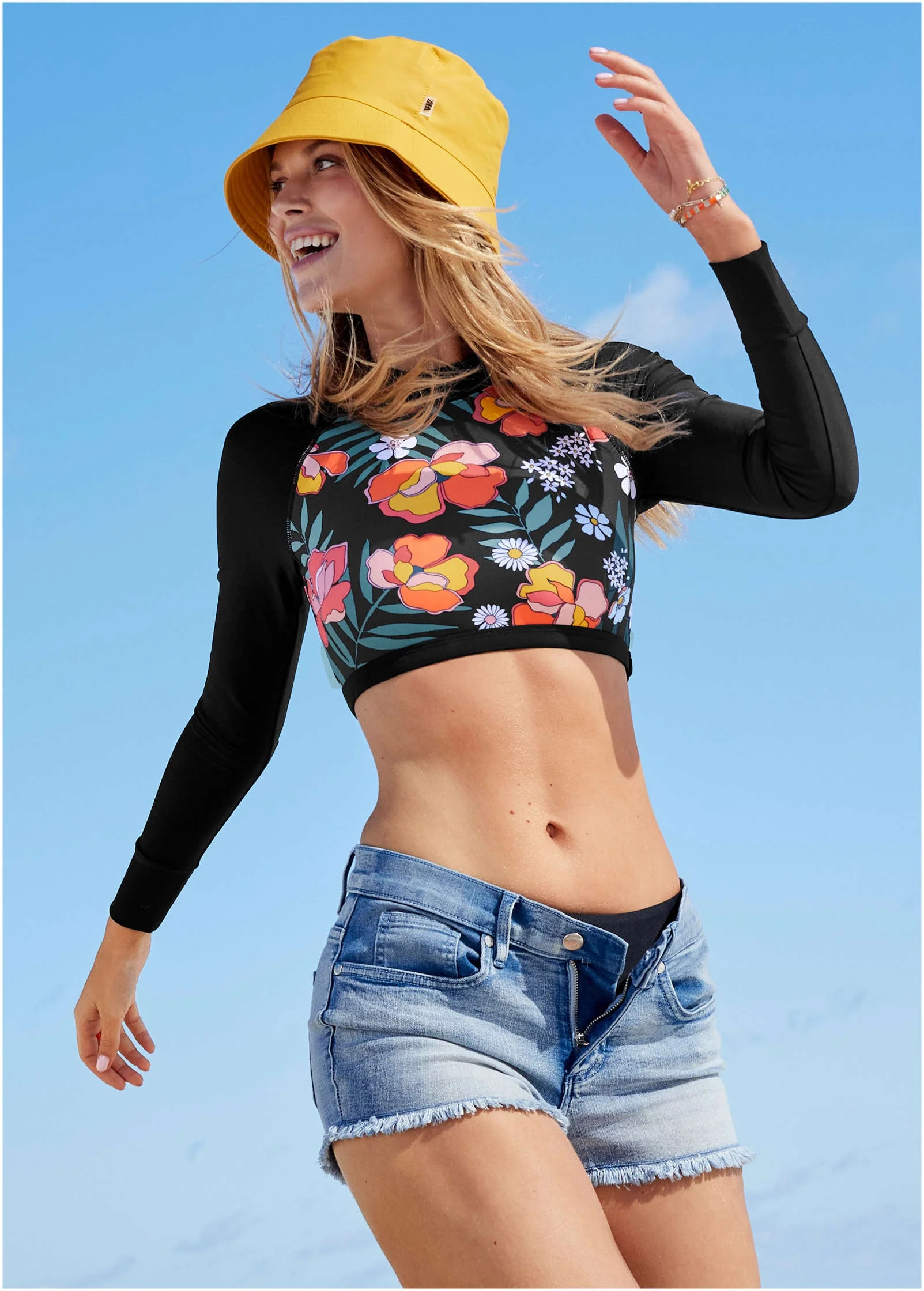 Blanc Sport Long Sleeve Top - Floral Delight - Image 4