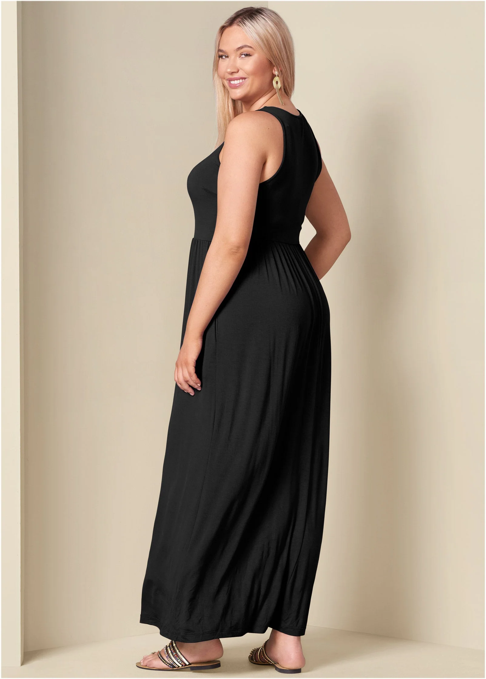 Maxi Dress With Pockets - Black - Image 5