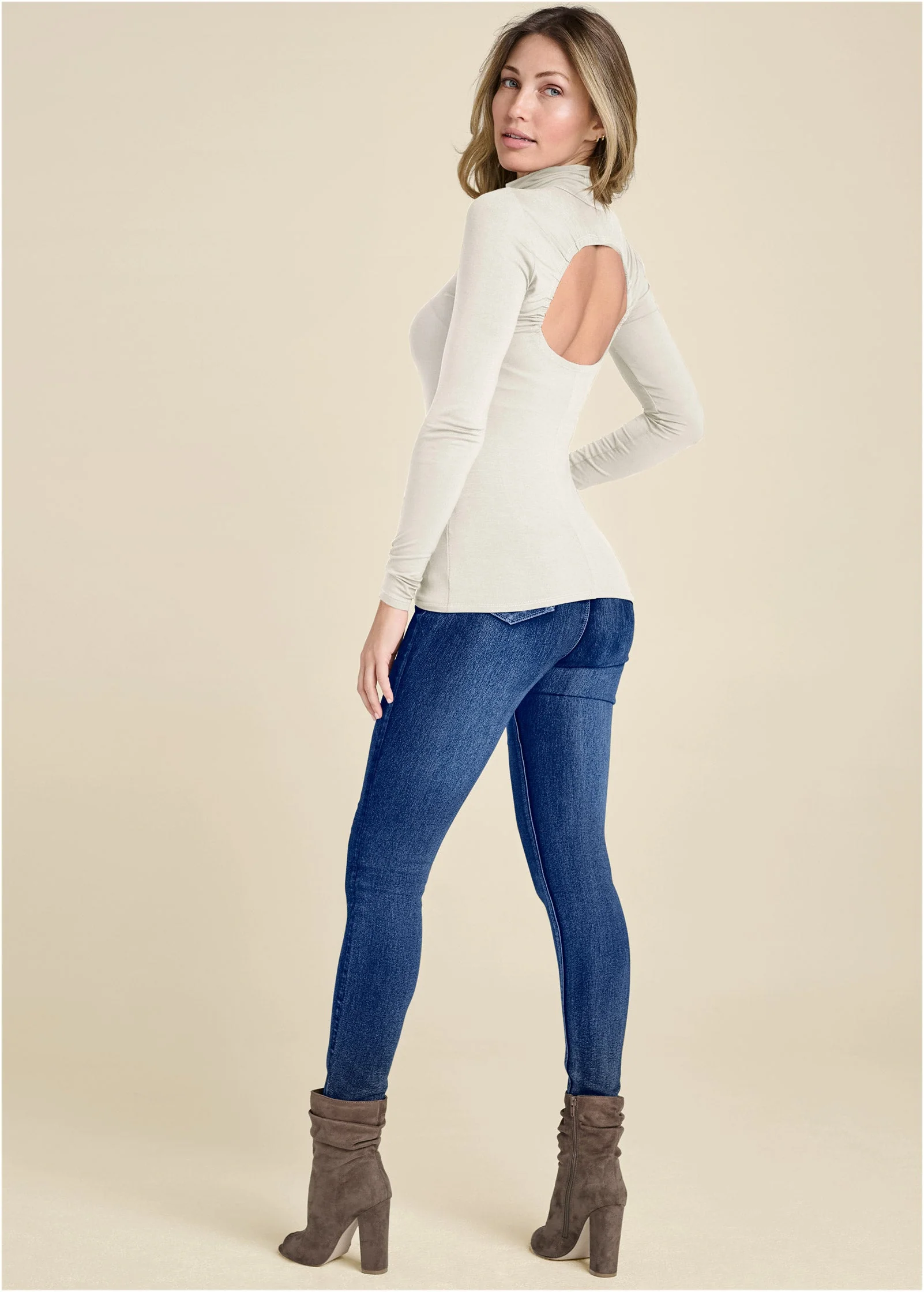 Back Cut-Out Casual Top - Off White - Image 2
