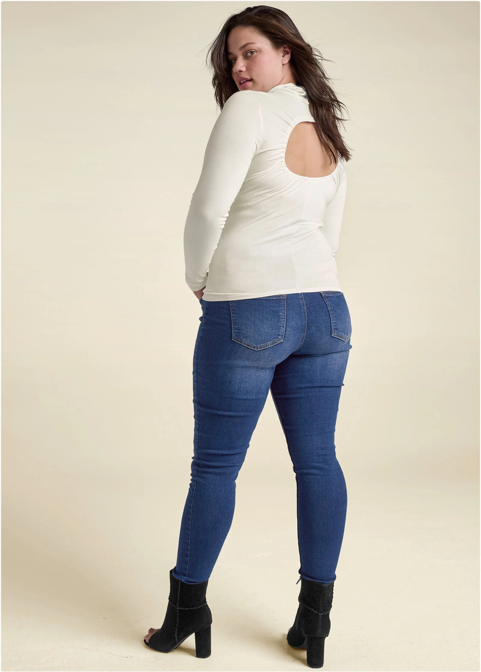 Back Cut-Out Casual Top - Off White - Image 9