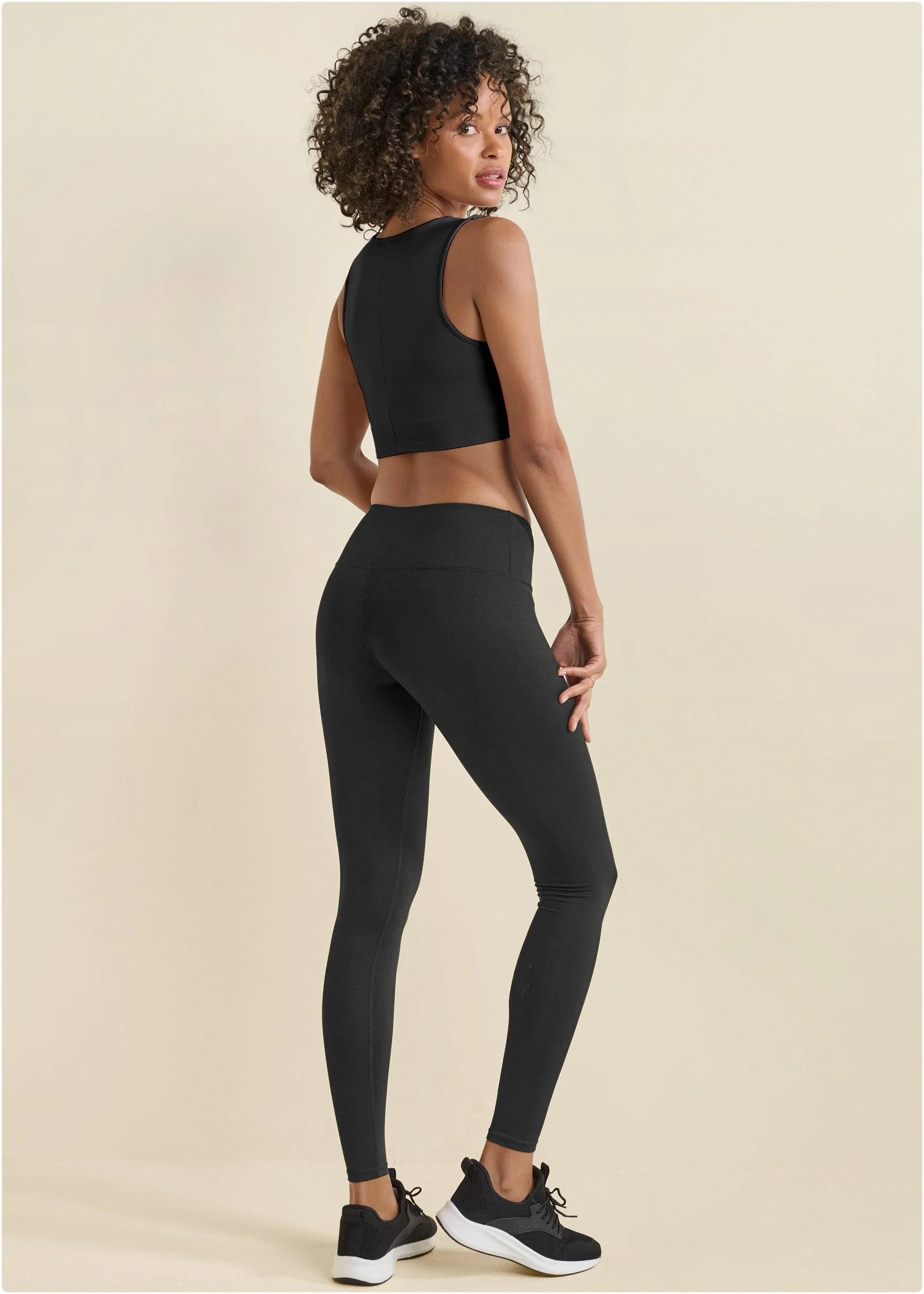 Ruched Cropped Sports Top - Black - Image 3