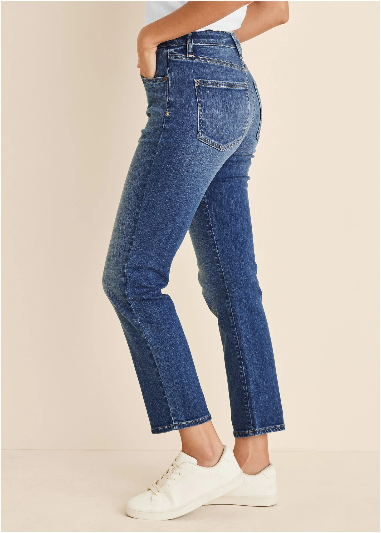 Audrey Straight Leg Jeans - Medium Wash - Image 4