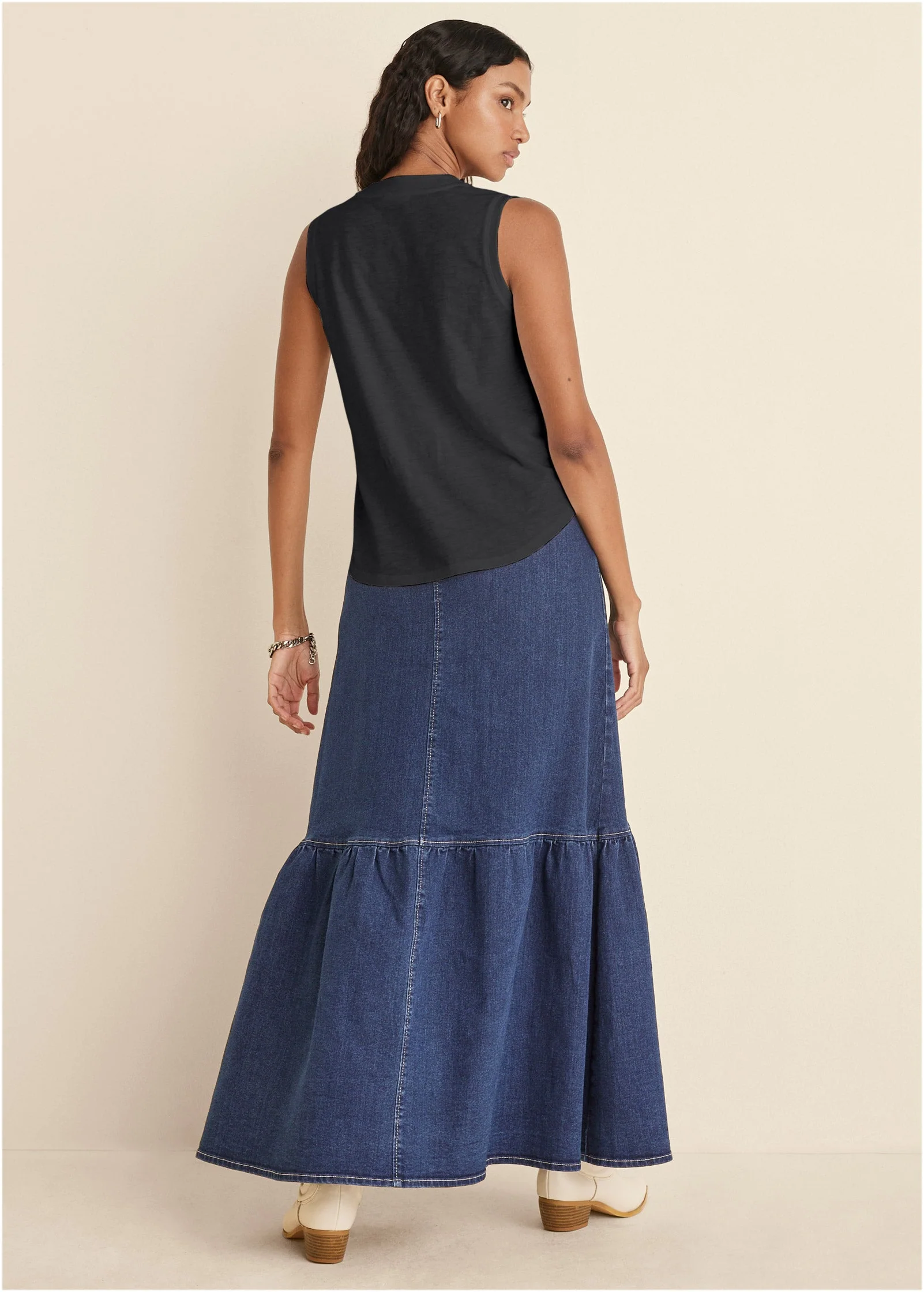 V-Neck Shirred Tank - Jet Black - Image 3