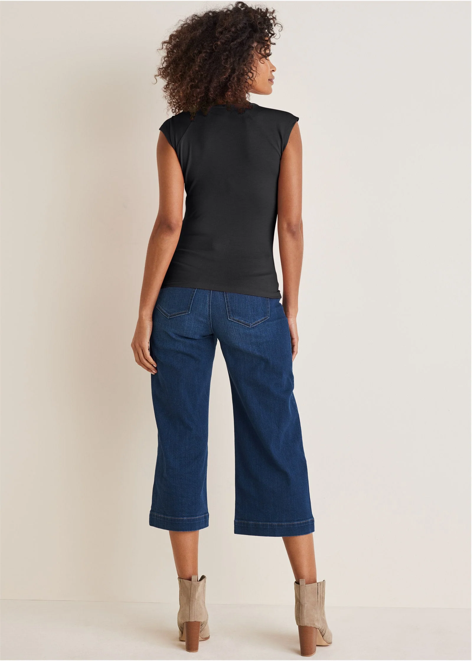 Ruched Cap Sleeve Top - Jet Black - Image 3