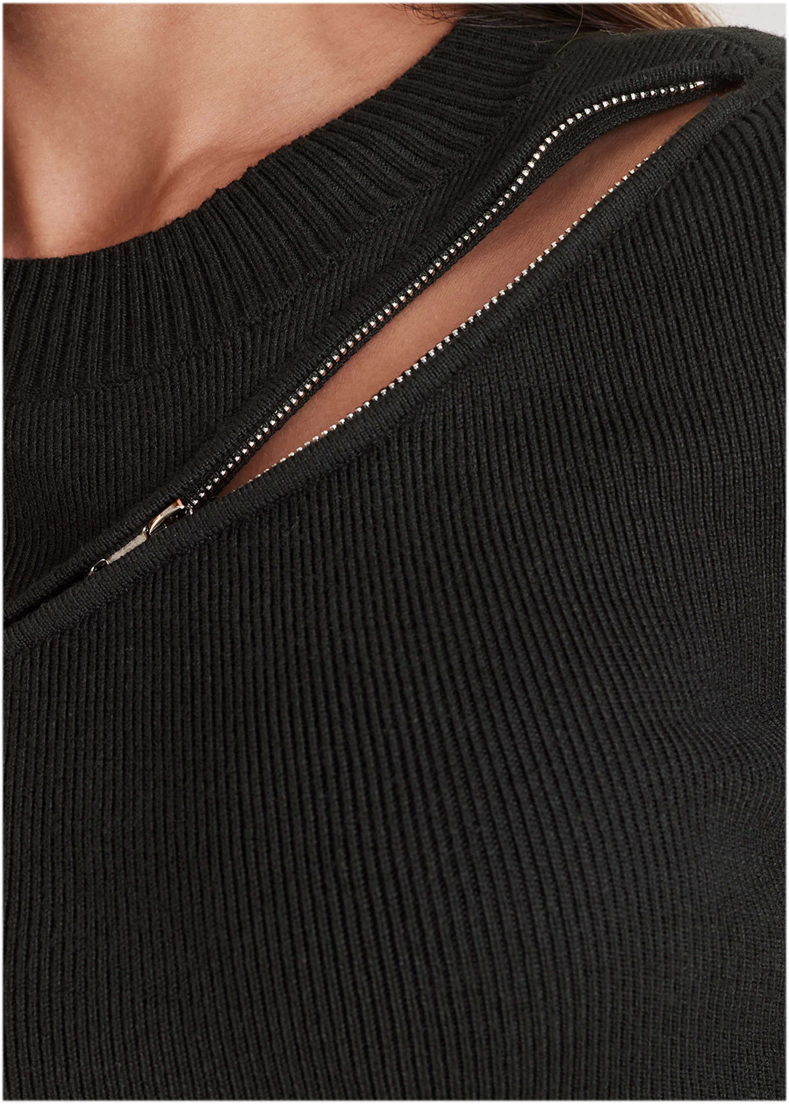 Lightweight Zipper Sweater - Black - Image 4
