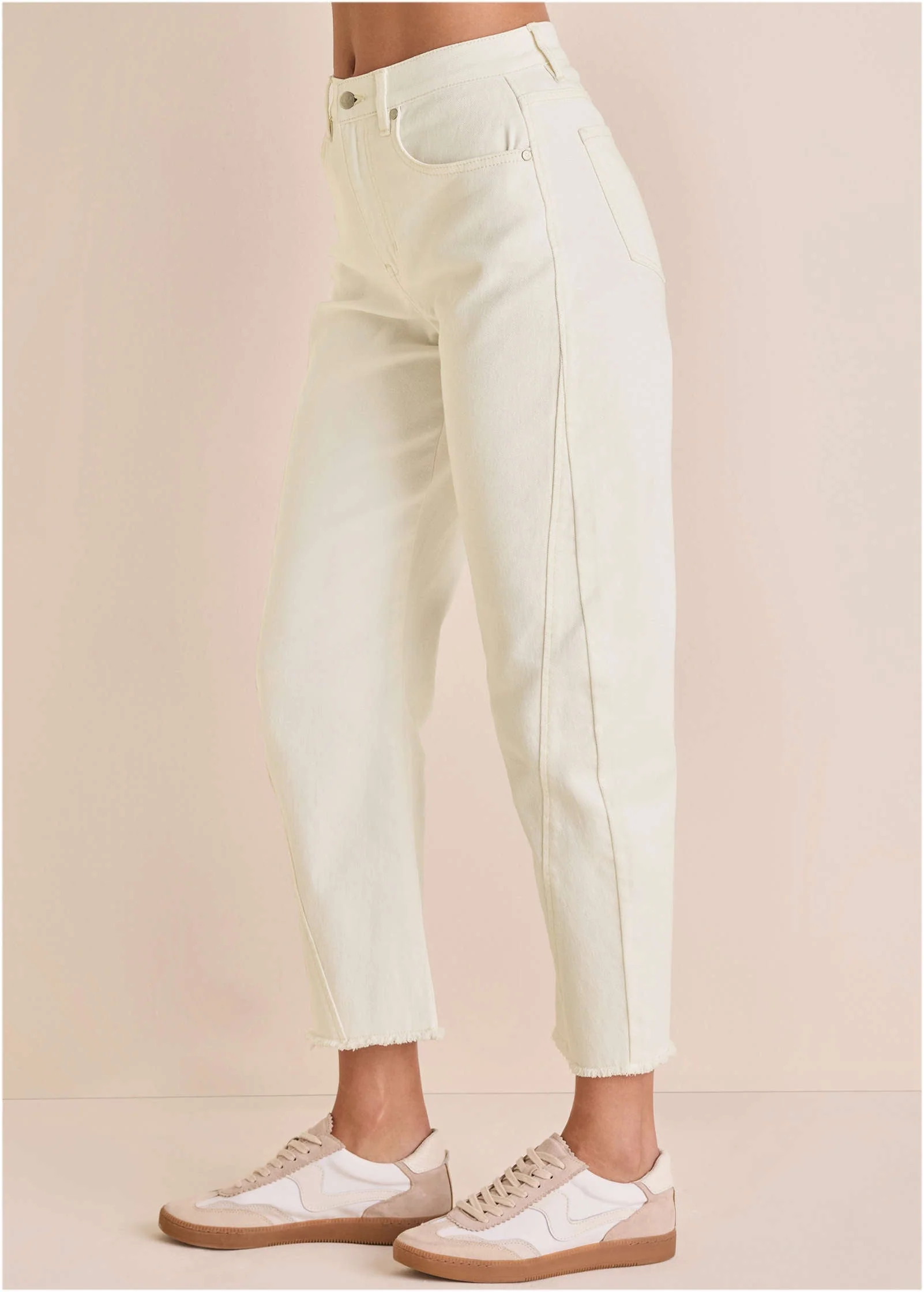 Barrel Leg Jean - Off White - Image 4
