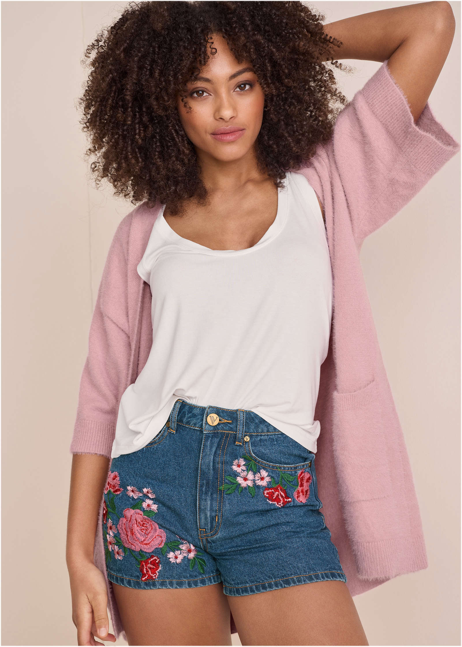 Embroidred Flower Short - Medium Wash
