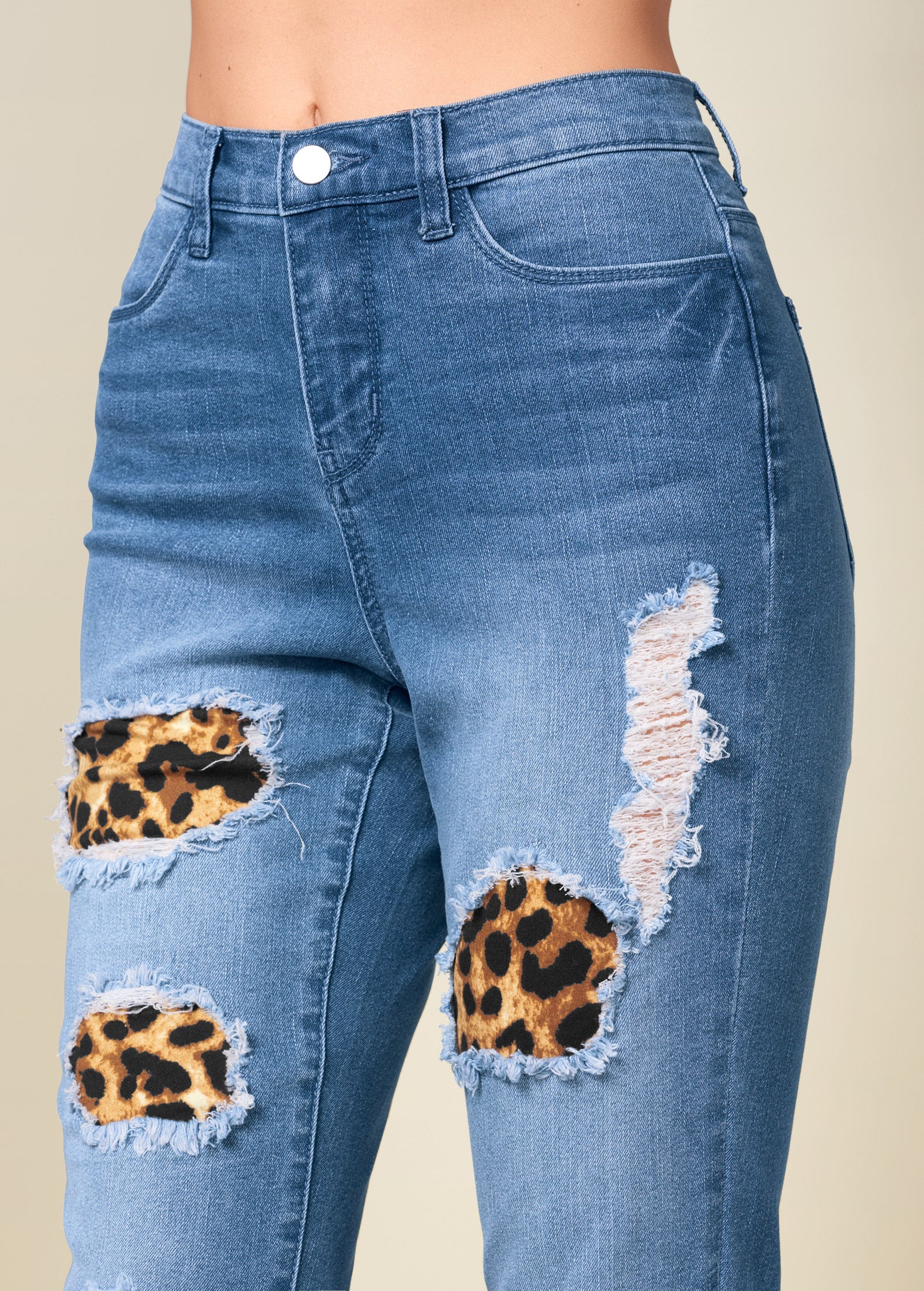 Leopard Cuffed Jeans - Light Wash - Image 5